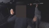 DRAMA: Narko-diler s bejzbolkom hteo da opljačka zvezdu fudbala i dobio batine (VIDEO) DRAMA: Narko-diler s bejzbolkom hteo da opljačka zvezdu fudbala i dobio batine (VIDEO)
