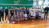 ШКОЛСКО ТАКМИЧЕЊЕ У ОДБОЈЦИ: Најуспешније ученице ОШ Уједињене нације ШКОЛСКО ТАКМИЧЕЊЕ У ОДБОЈЦИ: Најуспешније ученице ОШ Уједињене нације