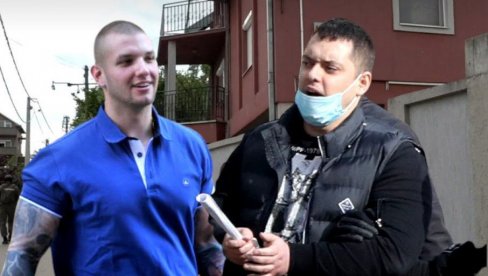 BELIVUK DOVEDEN SA DVA PARA LISICA: Pokušajima da oduže suđenje nastavljen postupak protiv optuženih za sedam ubistava BELIVUK DOVEDEN SA DVA PARA LISICA: Pokušajima da oduže suđenje nastavljen postupak protiv optuženih za sedam ubistava