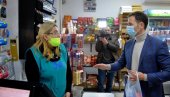 МАЛИ ОБИШАО ПРОДАВНИЦУ У БАРАЈЕВУ: Прва у Србији прешла на нови систем еФискализације МАЛИ ОБИШАО ПРОДАВНИЦУ У БАРАЈЕВУ: Прва у Србији прешла на нови систем еФискализације