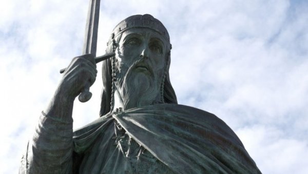 ДА СЕ ЗАУВЕК СЕЋАМО ЊИХ И ЊИХОВИХ ДЕЛА: Велики број заслужних грађана последњих година добио своја обележја у Београду ДА СЕ ЗАУВЕК СЕЋАМО ЊИХ И ЊИХОВИХ ДЕЛА: Велики број заслужних грађана последњих година добио своја обележја у Београду