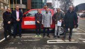 СТИГЛА ОПРЕМА ЗА СПАСАВАЊЕ ОД ПОПЛАВА: Подршка швајцарске владе смањењу ризика од природних катастрофа на подручју општине Сребреница