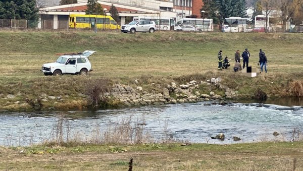 УЖАС У ПИРОТУ: Утопила се жена, спасиоци извукли тело из Нишаве УЖАС У ПИРОТУ: Утопила се жена, спасиоци извукли тело из Нишаве