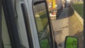 ZAROBLJENI I MLADI KOŠARKAŠI: Dečaci sa trenerom ne mogu da stignu na utakmicu (VIDEO) ZAROBLJENI I MLADI KOŠARKAŠI: Dečaci sa trenerom ne mogu da stignu na utakmicu (VIDEO)