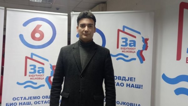 ПОСЛЕДЊЕ ПОЛИТИЧКЕ СЕКУНДЕ ДПС У МОЈКОВЦУ: Никола Јовановић пуштен из полиције ПОСЛЕДЊЕ ПОЛИТИЧКЕ СЕКУНДЕ ДПС У МОЈКОВЦУ: Никола Јовановић пуштен из полиције