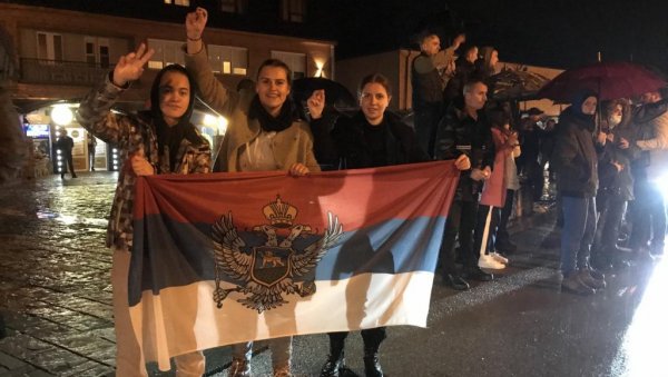 ИСТОРИЈСКА ПОБЕДА У МОЈКОВЦУ: ДПС забележио велики пад, Веско Делић нови градоначелник (ФОТО) ИСТОРИЈСКА ПОБЕДА У МОЈКОВЦУ: ДПС забележио велики пад, Веско Делић нови градоначелник (ФОТО)