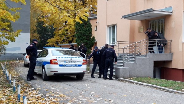 ПЕЈОВИЋ ПРИЗНАО КРИВИЦУ: Да ли ће Окружни суд прихватити нагодбу тужилаштва и корумпираног судије ПЕЈОВИЋ ПРИЗНАО КРИВИЦУ: Да ли ће Окружни суд прихватити нагодбу тужилаштва и корумпираног судије