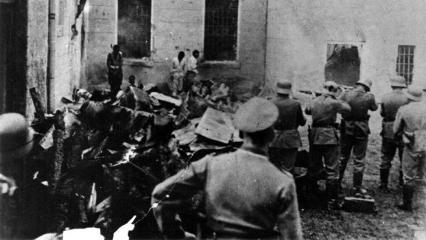 СЕЋАЊЕМ ЋЕМО СЕ ОДУПРЕТИ ЗАБОРАВУ ЗЛА: На 80. годишњицу оснивања логора Старо сајмиште, важно да се супротставимо ревизији историје СЕЋАЊЕМ ЋЕМО СЕ ОДУПРЕТИ ЗАБОРАВУ ЗЛА: На 80. годишњицу оснивања логора Старо сајмиште, важно да се супротставимо ревизији историје