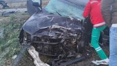 PRVE FOTOGRAFIJE JEZIVE NESREĆE: Strašan sudar kod Inđije, sumnja se da ima poginulih PRVE FOTOGRAFIJE JEZIVE NESREĆE: Strašan sudar kod Inđije, sumnja se da ima poginulih