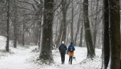 ZVANIČNO POČINJE ZIMA: Danas je najkraći dan u godini, sunce zalazi pre 16 sati ZVANIČNO POČINJE ZIMA: Danas je najkraći dan u godini, sunce zalazi pre 16 sati