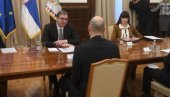 VUČIĆ SE SASTAO SA DUŠEKOM: Glavna tema razgovora Forum u Davosu i situacija u regionu VUČIĆ SE SASTAO SA DUŠEKOM: Glavna tema razgovora Forum u Davosu i situacija u regionu
