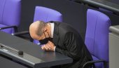 АВИОН НЕМАЧКОГ КАНЦЕЛАРА ПРЕШАО СЕВЕРНИ ПОЛ: Олаф Шолц заобишао руски ваздушни простор АВИОН НЕМАЧКОГ КАНЦЕЛАРА ПРЕШАО СЕВЕРНИ ПОЛ: Олаф Шолц заобишао руски ваздушни простор