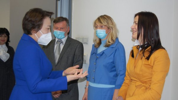 КИНЕСКА ДОНАЦИЈА ВКС: Сусрет председнице суда Јасмине Васовић с амбасадорком Чен Бо КИНЕСКА ДОНАЦИЈА ВКС: Сусрет председнице суда Јасмине Васовић с амбасадорком Чен Бо