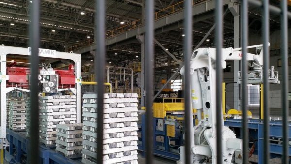БЕЗ ПОСЛА 500 РАДНИКА КАП: После пола века рада Комбинат алуминијума Подгорица се гаси, најавили власници БЕЗ ПОСЛА 500 РАДНИКА КАП: После пола века рада Комбинат алуминијума Подгорица се гаси, најавили власници