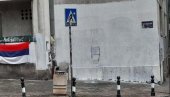 ПРЕКРЕЧЕН МУРАЛ РАТКУ МЛАДИЋУ! Бела фарба преко лика генерала у Његошевој улици ПРЕКРЕЧЕН МУРАЛ РАТКУ МЛАДИЋУ! Бела фарба преко лика генерала у Његошевој улици