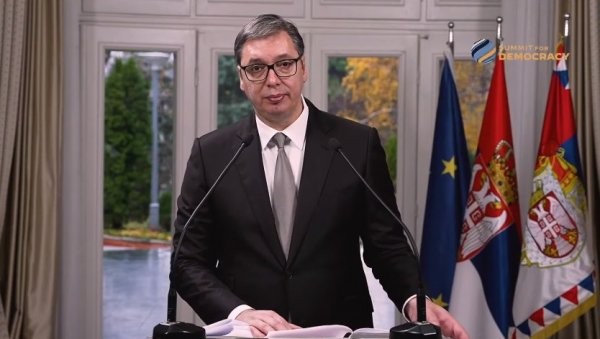 ОБРАЋАЊЕ ВУЧИЋА НА САМИТУ ЗА ДЕМОКРАТИЈУ: Србија и у будућности доследан и поуздан партнер САД-а (ВИДЕО) ОБРАЋАЊЕ ВУЧИЋА НА САМИТУ ЗА ДЕМОКРАТИЈУ: Србија и у будућности доследан и поуздан партнер САД-а (ВИДЕО)