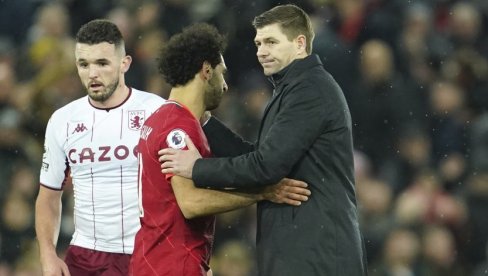 ARNE SLOT JE BIVŠI? Stiven DŽerard se vraća u Liverpul?!