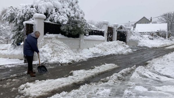 КОНАЧНО СТАЈЕ СНЕГ: Објављена најновија временска прогноза за наредне дане КОНАЧНО СТАЈЕ СНЕГ: Објављена најновија временска прогноза за наредне дане