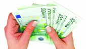 ДА ЛИ ДРЖАТИ НОВАЦ У КУЋИ? СТРУЧЊАЦИ РЕШИЛИ ДИЛЕМУ: Добро обратите пажњу на ове ствари