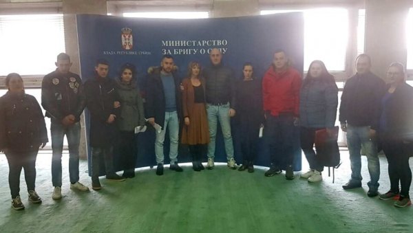 ОБЕЗБЕЂЕНА СРЕДСТВА: Купљено још шест сеоских кућа у општини Сечањ ОБЕЗБЕЂЕНА СРЕДСТВА: Купљено још шест сеоских кућа у општини Сечањ