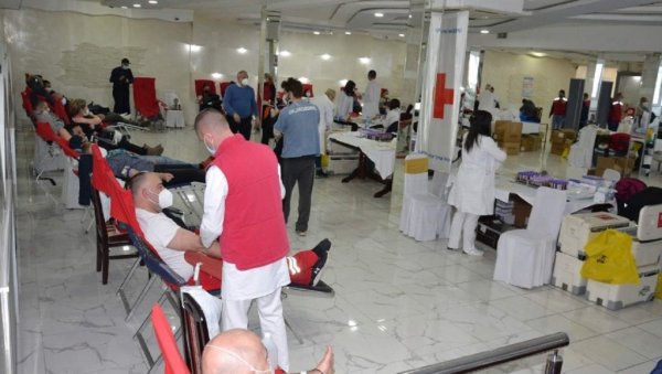 АКЦИЈА ЦРВЕНОГ КРСТА КРУШЕВАЦ: Сутра добровољно давање крви АКЦИЈА ЦРВЕНОГ КРСТА КРУШЕВАЦ: Сутра добровољно давање крви