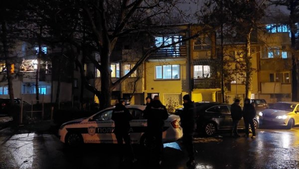 ОВДЕ ЈЕ ДАВИД УБИО СВОЈУ БАБУ: Полиција у Котежу затекла језиву сцену (ФОТО) ОВДЕ ЈЕ ДАВИД УБИО СВОЈУ БАБУ: Полиција у Котежу затекла језиву сцену (ФОТО)