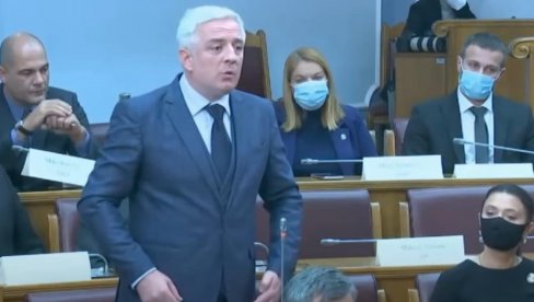 PODRŠKA DF-A JAKOVU MILATOVIĆU: Milo odlazi u prošlost PODRŠKA DF-A JAKOVU MILATOVIĆU: Milo odlazi u prošlost