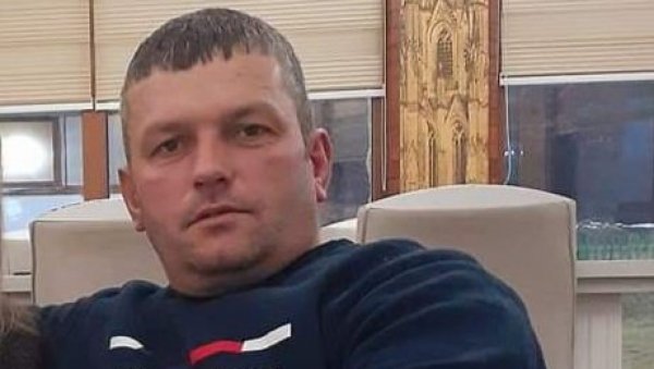 ОВО ЈЕ ОТАЦ ПЕТОРО ДЕЦЕ КОЈИ ЈЕ УБИЈЕН: Његош убоден ножем у груди, несрећни човек издахнуо у болници ОВО ЈЕ ОТАЦ ПЕТОРО ДЕЦЕ КОЈИ ЈЕ УБИЈЕН: Његош убоден ножем у груди, несрећни човек издахнуо у болници