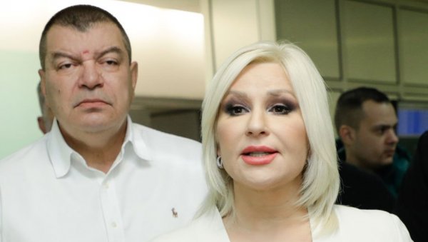 ЗОРАНИНА ФОТЕЉА ПОД ВИСОКИМ НАПОНОМ: Позивала западне амбасаде да је подрже у сукобу са челницима енергетског сектора ЗОРАНИНА ФОТЕЉА ПОД ВИСОКИМ НАПОНОМ: Позивала западне амбасаде да је подрже у сукобу са челницима енергетског сектора