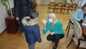 POKLONI DECI BEZ RODITELJA: GO Čukarica i ove godine deli poklone najmlađim stanovnicima POKLONI DECI BEZ RODITELJA: GO Čukarica i ove godine deli poklone najmlađim stanovnicima