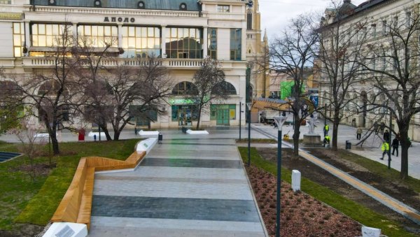 ЦЕНТАР У НОВОМ РУХУ:Завршена прва фаза уређења градског језгра Новог Сада ЦЕНТАР У НОВОМ РУХУ:Завршена прва фаза уређења градског језгра Новог Сада