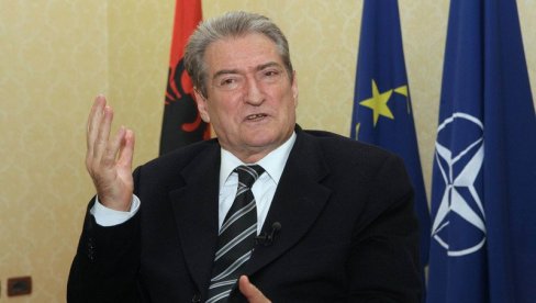 BAKLJE U PARLAMENTU U TIRANI! : Rama se ne vidi od dima, Berišu i zeta terete za korupciju. Izbačeni se vraćaju kroz prozor BAKLJE U PARLAMENTU U TIRANI! : Rama se ne vidi od dima, Berišu i zeta terete za korupciju. Izbačeni se vraćaju kroz prozor