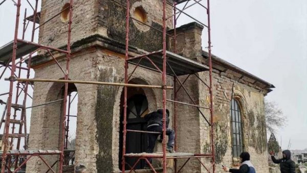 РЕКОНСТРУКЦИЈА КАПЕЛЕ У СЕЛУ ЈАША ТОМИЋ: Предвиђено је проширење објекта и бетонирање платоа испред капеле РЕКОНСТРУКЦИЈА КАПЕЛЕ У СЕЛУ ЈАША ТОМИЋ: Предвиђено је проширење објекта и бетонирање платоа испред капеле