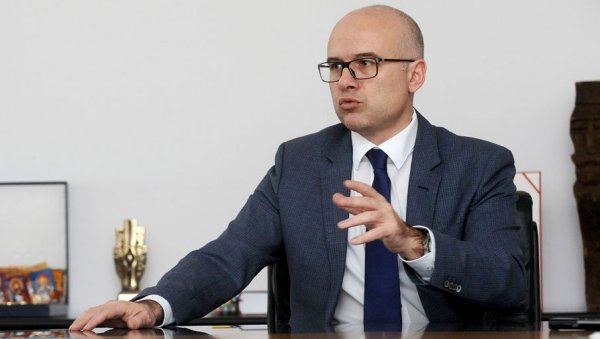 ПОБЕДА СВИХ НОВОСАЂАНА: Буџет од 35 милијарди и 866 милиона динара и чак 400 капиталних пројеката у овој години ПОБЕДА СВИХ НОВОСАЂАНА: Буџет од 35 милијарди и 866 милиона динара и чак 400 капиталних пројеката у овој години