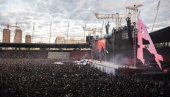 СРПСКА ЗАСТАВА НА КОНЦЕРТУ МЕТАЛИКЕ: Лепа сцена на свирци чувеног бенда (ФОТО) СРПСКА ЗАСТАВА НА КОНЦЕРТУ МЕТАЛИКЕ: Лепа сцена на свирци чувеног бенда (ФОТО)