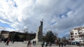 ГРАД ПОМАЖЕ СУБВЕНЦИЈАМА: Ове зиме неће бити поскупљења комуналних услуга у Краљеву ГРАД ПОМАЖЕ СУБВЕНЦИЈАМА: Ове зиме неће бити поскупљења комуналних услуга у Краљеву