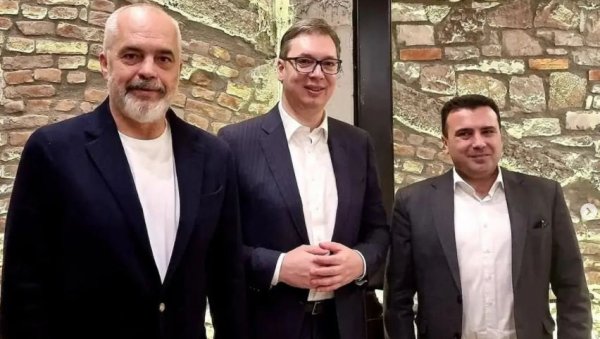 ПРЕДСЕДНИК ВУЧИЋ СЕ ОГЛАСИО ИЗ АЛБАНИЈЕ: Важни разговори како да напредујемо, да брже и јаче сарађујемо (ФОТО) ПРЕДСЕДНИК ВУЧИЋ СЕ ОГЛАСИО ИЗ АЛБАНИЈЕ: Важни разговори како да напредујемо, да брже и јаче сарађујемо (ФОТО)