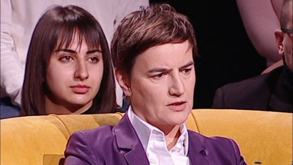 АНА БРНАБИЋ У ЕМИСИЈИ ЋИРИЛИЦА: Чула сам се са Вучићем око 19:15 АНА БРНАБИЋ У ЕМИСИЈИ ЋИРИЛИЦА: Чула сам се са Вучићем око 19:15