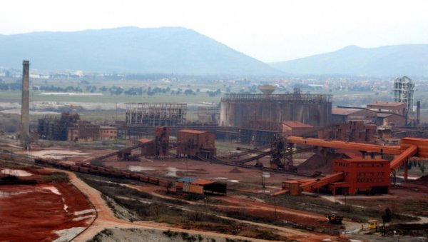 УГОВОР ИЛИ ИСКЉУЧЕЊЕ: Упозорење ЦГЕС Унипрому који газдује Комбинатом алуминијума УГОВОР ИЛИ ИСКЉУЧЕЊЕ: Упозорење ЦГЕС Унипрому који газдује Комбинатом алуминијума