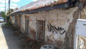 НЕСТАЈЕ СВЕДОЧАНСТВО О НЕКАДАШЊОЈ АРХИТЕКТУРИ: Старе куће се руше из центра Пожаревца НЕСТАЈЕ СВЕДОЧАНСТВО О НЕКАДАШЊОЈ АРХИТЕКТУРИ: Старе куће се руше из центра Пожаревца