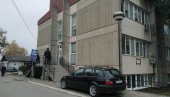 ЕПИДЕМИЈА КОВИДА У ПАРАЋИНУ: Јуче порастао број инфекција, још десет нових случајева ЕПИДЕМИЈА КОВИДА У ПАРАЋИНУ: Јуче порастао број инфекција, још десет нових случајева