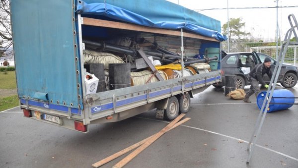 ПОСТАВЉА СЕ КЛИЗАЛИШТЕ ОД 200 КВАДРАТА: Током викендау Великом Градишту додатни програм ПОСТАВЉА СЕ КЛИЗАЛИШТЕ ОД 200 КВАДРАТА: Током викендау Великом Градишту додатни програм