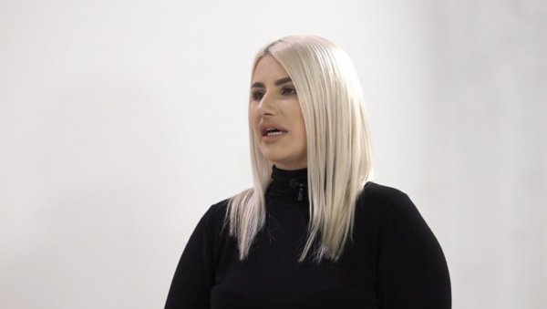 СУДАР НА КАРАБУРМИ: Хитна помоћ реаговала, међу повређенима и српска певачица СУДАР НА КАРАБУРМИ: Хитна помоћ реаговала, међу повређенима и српска певачица