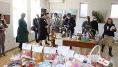 ПОКРЕНУТ И БРОЈ ЗА ПОМОЋ: Хуманитарни базар за лечење Луке Стевановића ПОКРЕНУТ И БРОЈ ЗА ПОМОЋ: Хуманитарни базар за лечење Луке Стевановића