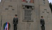NEDELJKOVIĆ NIJE DOSTOJAN ZEJTINLIKA: Selaković o slučaju čuvara srpskog groblja NEDELJKOVIĆ NIJE DOSTOJAN ZEJTINLIKA: Selaković o slučaju čuvara srpskog groblja