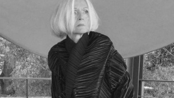 УМРЛА ЧУВЕНА СРПСКА МАНЕКЕНКА ТАМАРА БАКИЋ: Југословенска лепотица преминула у 87. години УМРЛА ЧУВЕНА СРПСКА МАНЕКЕНКА ТАМАРА БАКИЋ: Југословенска лепотица преминула у 87. години