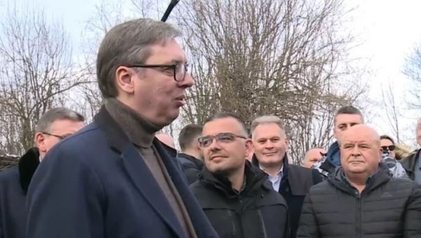 ОД БЕОГРАДА ДО СЈЕНИЦЕ ЗА ДВА САТА Вучић: Потписан споразум о изградњи ауто-пута, ово је историјски дан ОД БЕОГРАДА ДО СЈЕНИЦЕ ЗА ДВА САТА Вучић: Потписан споразум о изградњи ауто-пута, ово је историјски дан