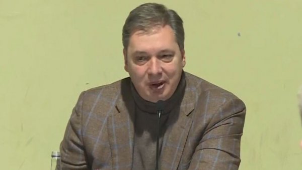 СВАСТИКА УБИЈЕНОГ ЕДИНА СЕ ОБРАТИЛА ВУЧИЋУ: Тај случај је потресао целу Србију, не постоји разлог за потезањем оружја СВАСТИКА УБИЈЕНОГ ЕДИНА СЕ ОБРАТИЛА ВУЧИЋУ: Тај случај је потресао целу Србију, не постоји разлог за потезањем оружја