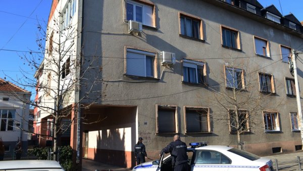 БЕБИ НИЈЕ БИЛО СПАСА: Потресни детаљи смрти девојчице која је пала са другог спрата зграде у Краљеву БЕБИ НИЈЕ БИЛО СПАСА: Потресни детаљи смрти девојчице која је пала са другог спрата зграде у Краљеву