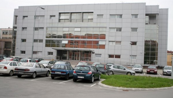 ТАЈНО СНИМАО ДЕВОЈКЕ: Подигнута оптужница притив Младена Ј. из Станара ТАЈНО СНИМАО ДЕВОЈКЕ: Подигнута оптужница притив Младена Ј. из Станара